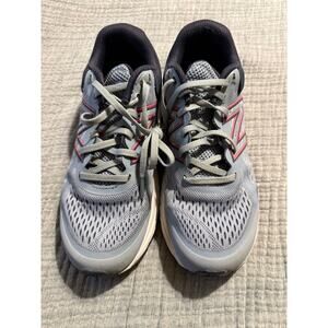 New Balance Women’s 840 V5 Cyclone Eclipse Size 8